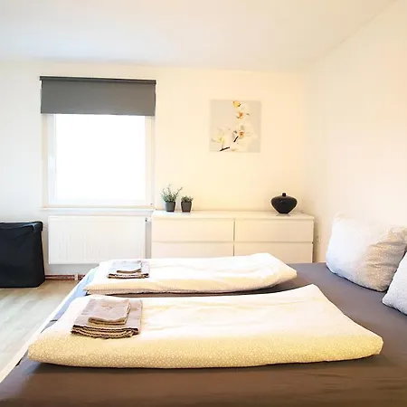 Charming & Cozy Retreat For 2 - Near Ringpark Wurzburg