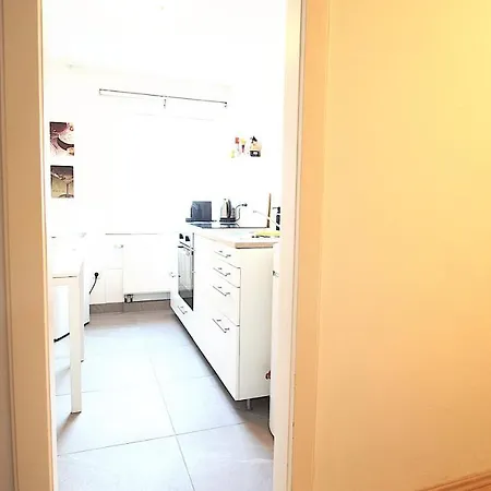 Charming & Cozy Retreat For 2 - Near Ringpark
